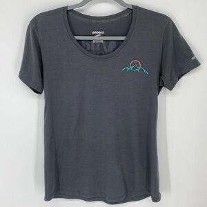 Brooks WILD WOMAN Tee Size Small